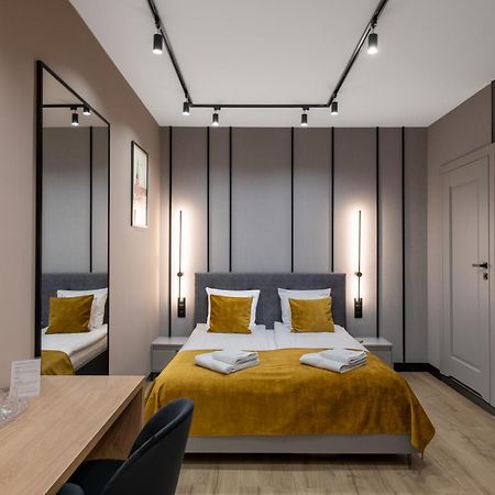 Platinia Premium Apartments Krakow Luaran gambar