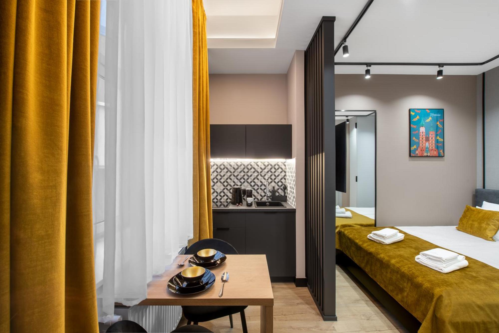Platinia Premium Apartments Krakow Luaran gambar