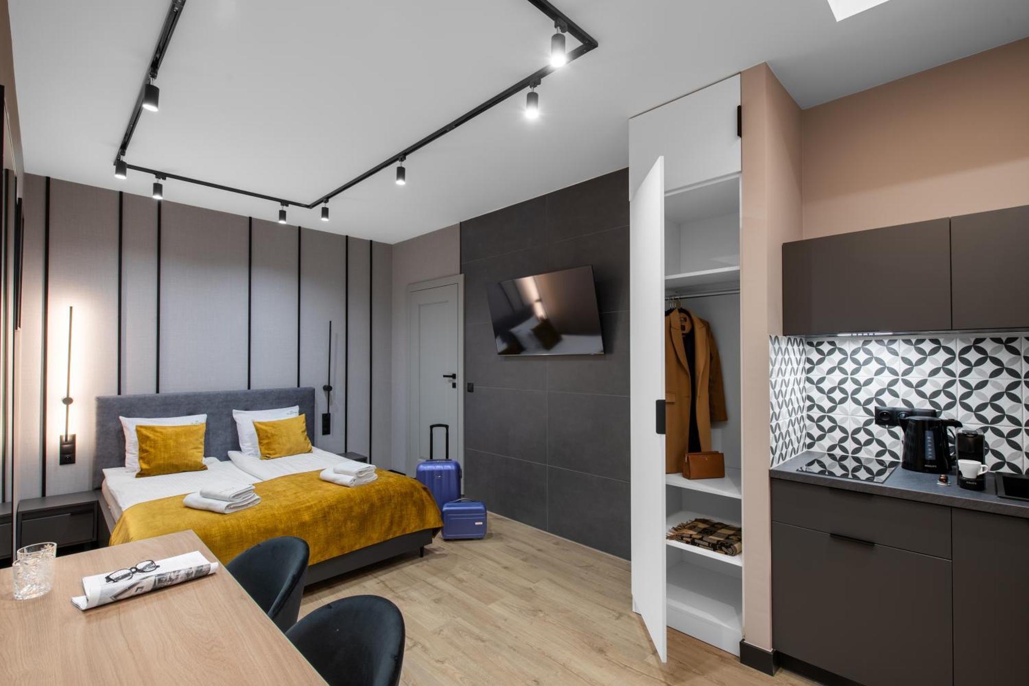 Platinia Premium Apartments Krakow Luaran gambar